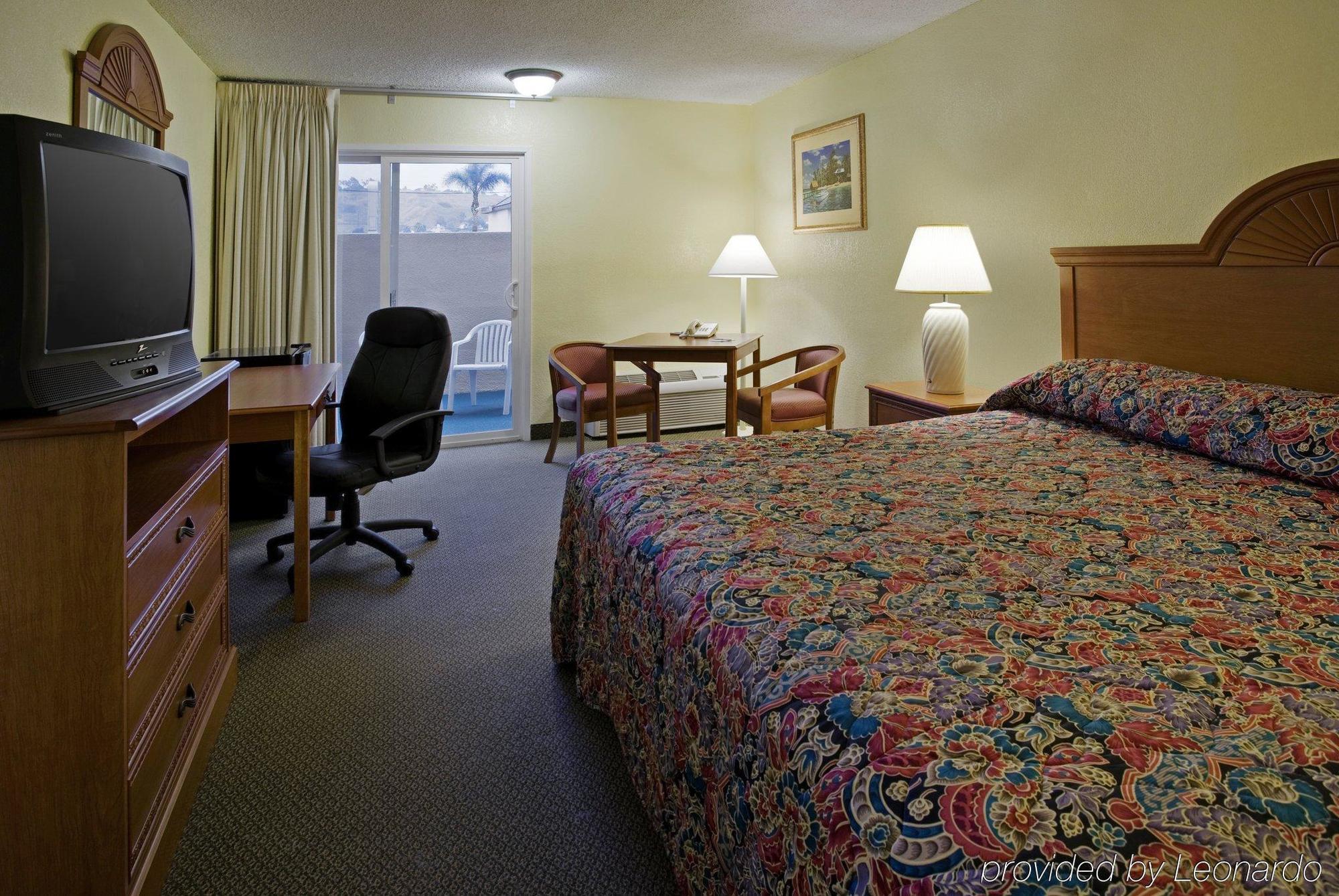 Super 8 By Wyndham Oceanside Marty'S Valley Inn ห้อง รูปภาพ