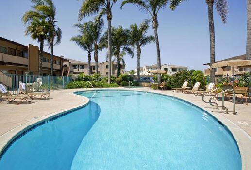 Super 8 By Wyndham Oceanside Marty'S Valley Inn ภายนอก รูปภาพ